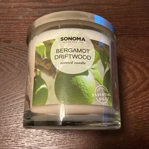 Bergamot Driftwood Candle NWT & FREE SHIPPING